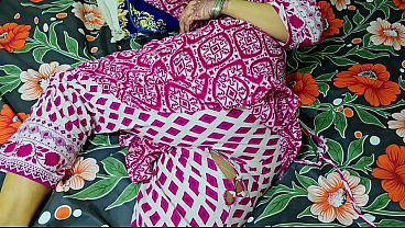 Ibu Tiri Celananya Sobek, Pantat Bundar Digilas Anak Tiri Sampai Puas.