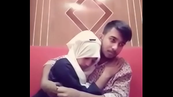 Desi Cewek Cowok Lagi Ciuman Panas Di Hotel