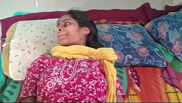 Desi Bhabhi Digauli Padosi Ke Land Se Chud Gayi