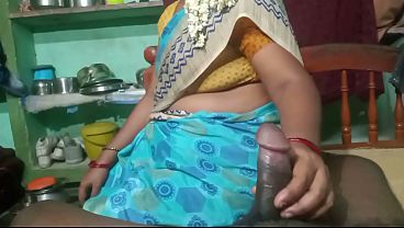 Desahan Panas Ibu Tiri Dan Anak Tiri Di Pelosok Desa, Rekaman Amatir Yang Bikin Makin Liar.