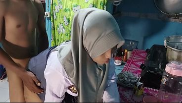 Gila, Ngewe Adik Ipar Sampe Basah Kuyup.