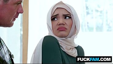 Wtf, Cewek Hijab Manis Ini Baru Pertama Kali Ngentot Sama Tukang Ledeng Naudi Nala, Jason Sarcinelli