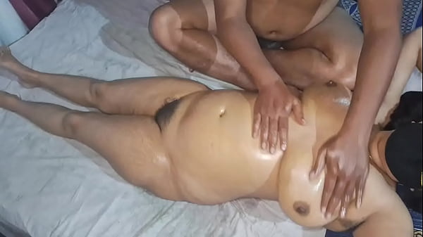 Bini Tetangga India, Badan Montok, Pijit Bugil Full, Bikin Makin Haus.