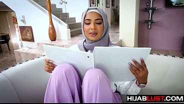Hijab Manja Belajar Nyedot Kontol Biar Makin Betah – Nafsu Hijab