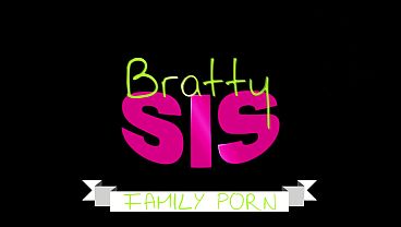 Gracie Gates Sama Brookie Blair Bilang Ke Stepbro, “kita Semua Bisa Ngewe Dulu Baru Ke Pantai”