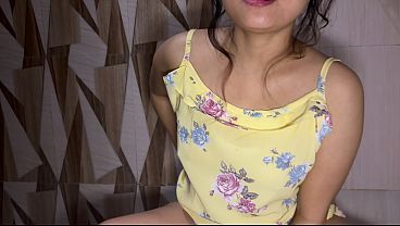 Gede-gede Pantat Cewek India Beberes Lubang Memek Sambil Pipis Tiap Hari. (a.i)