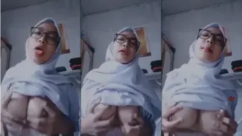 Toge Sma Basah Kuyup, Goyangin Pantat Bikin Makin Liar