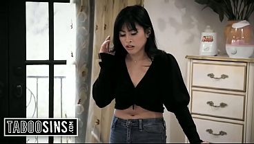 Goblok Betul, Si Cewek Asia Ini Butuh Kontol Yang Bisa Bikin Perutnya Gede.