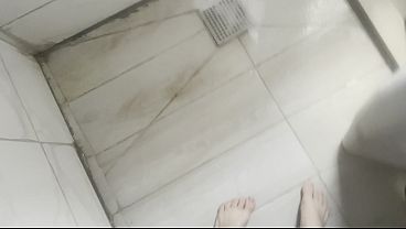 Aku Nemu Getaran Di Kamar Ibu Tiri Arabku, Lalu Dia Kucoba Rasain Kontol Asli.
