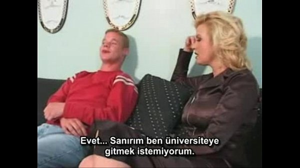 Bayan Caroline, Türkçe Alt Yazı Eklenmiş, Sürtük Gibi Oynuyor (kartonadult’tan çalıntı)